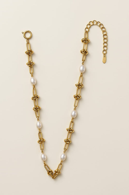 The Nova Link necklace