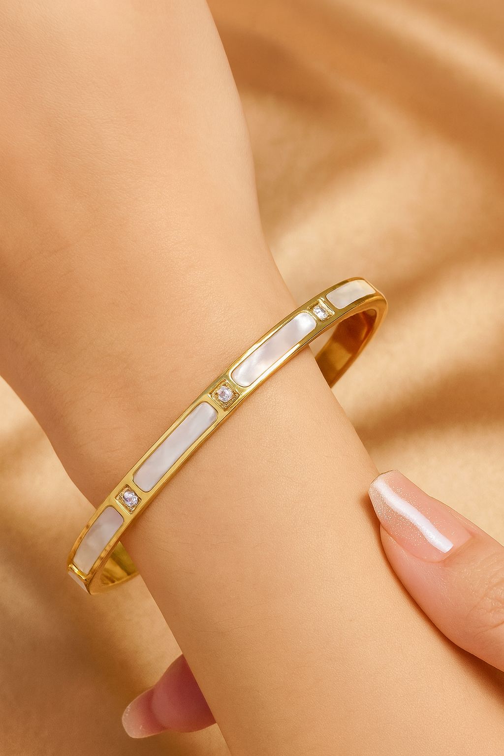 Mother-of-Pearl & Gold Bangle