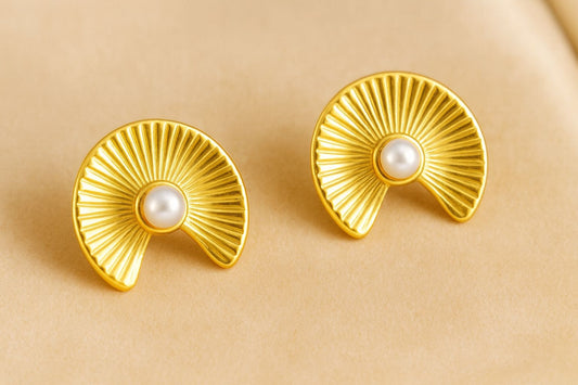 Fan Pearl Earrings