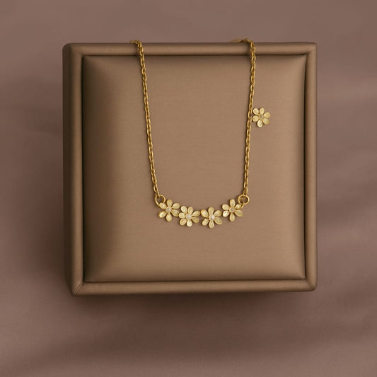 Dahlia Bloom Necklace